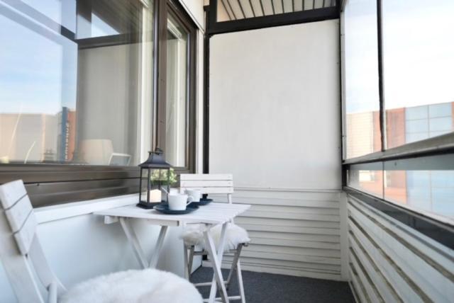 Cozy And Bright 2-Bedroom Apartment Washer And Dryer, King Size Bed Rovaniemi Extérieur photo